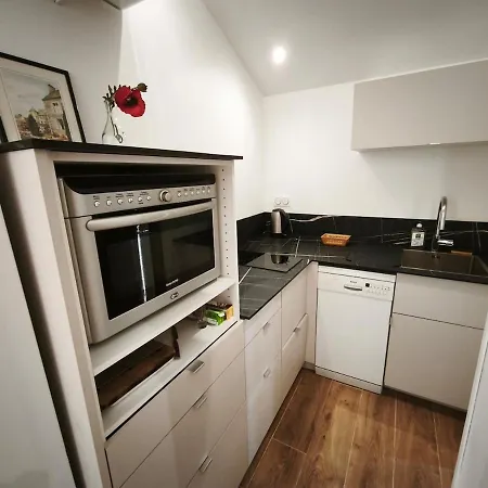 Charmante Maisonette - Piscine Chauffee & A 10 Min Avant Pied De La *